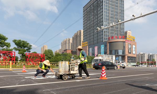 道路刷黑